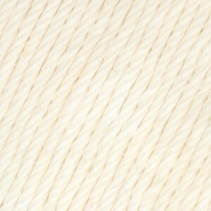 Close up van Yarn and colors super musthave, kleur cream