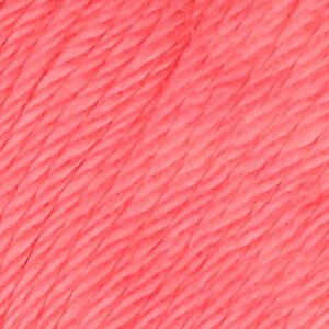 Close up van Yarn and colors super musthave, kleur pink sand